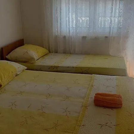 Apartmani Anka Gadzic Zivogosce Exterior photo