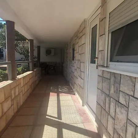 Apartmani Anka Gadzic Zivogosce Exterior photo
